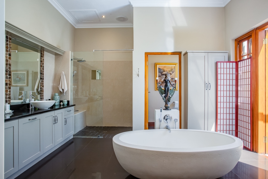 4 Bedroom Property for Sale in Franschhoek Western Cape